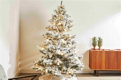 fake christmas trees are the unhealthy
